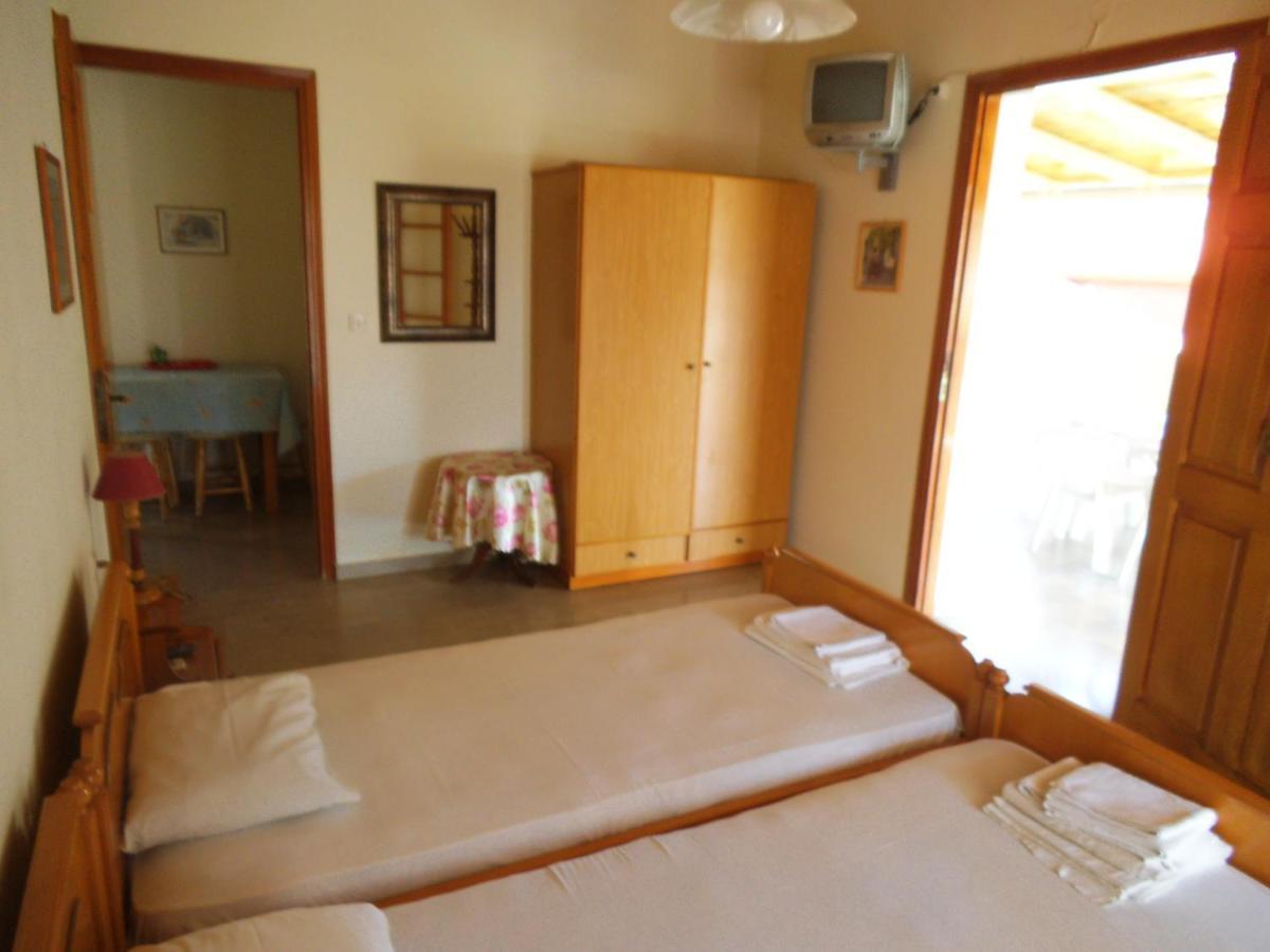 Villa Xenos Kalamákion المظهر الخارجي الصورة