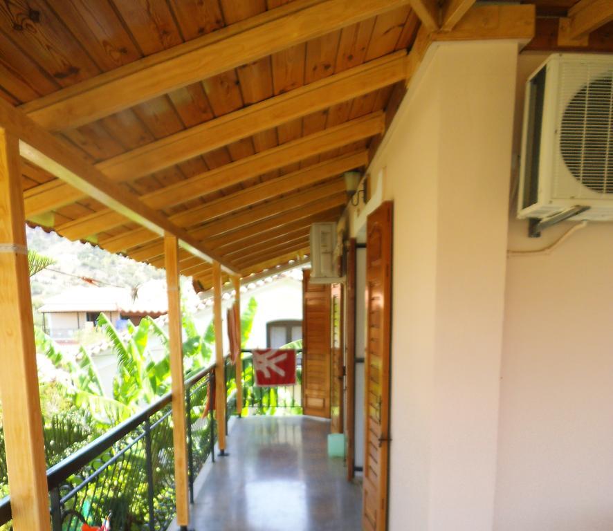 Villa Xenos Kalamákion الغرفة الصورة