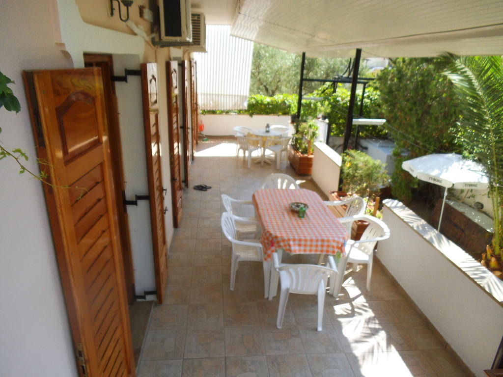 Villa Xenos Kalamákion الغرفة الصورة