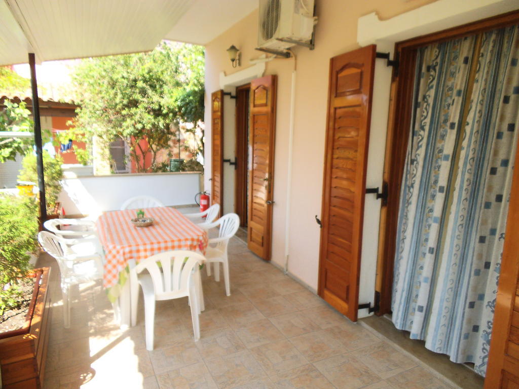 Villa Xenos Kalamákion الغرفة الصورة